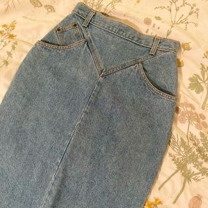 Vintage high waisted denim midi skirt.
